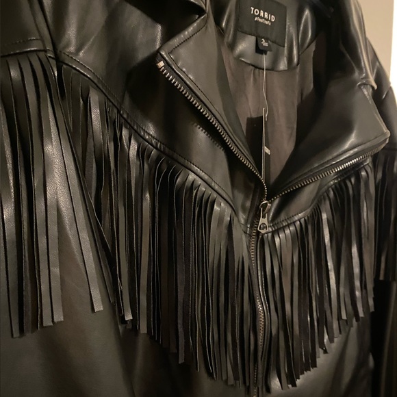 Torrid Black Faux Leather Fringe Moto Jacket - Size 3X - NWT! - Picture 5 of 9
